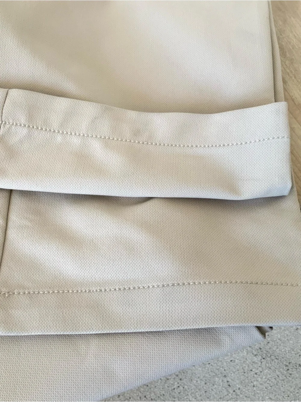 Banana Republic Light Tan Men's Golf, Travel Pants 34/32